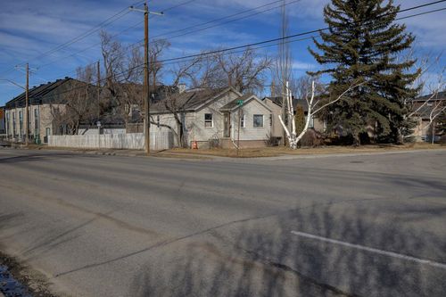 458 34 Ave Nw, Calgary, AB, T2K0B8 | Card Image