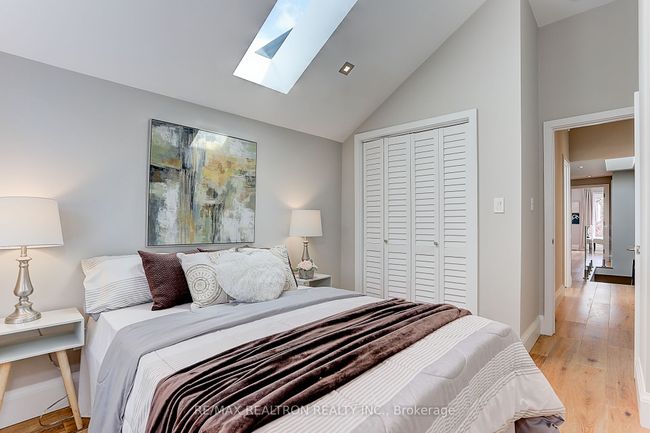 14 Marion St, House attached with 3 bedrooms, 3 bathrooms and null parking in Toronto ON | Image 36