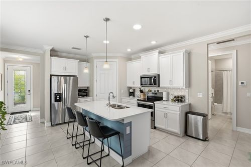 28378 Captiva Shell Loop, BONITA SPRINGS, FL, 34135-9063 | Card Image