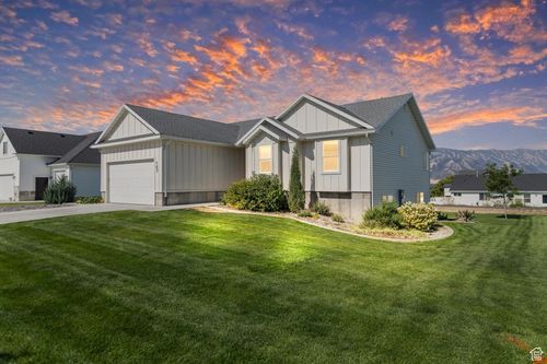 103 S 500 W, Hyrum, UT, 84319-1255 | Card Image