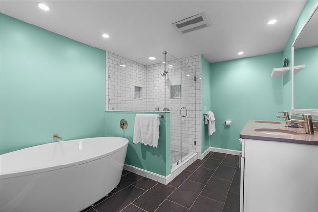1 Overlook Dr, House other with 4 bedrooms, 3 bathrooms and 6 parking in Bristol RI | Image 16