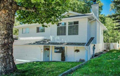 upper-11283 Harrison St, Maple Ridge, BC, V2X9P6 | Card Image