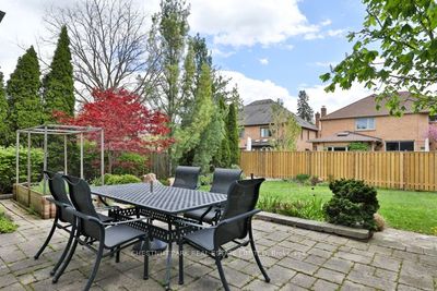 75 Aldershot Cres, House other with 4 bedrooms, 3 bathrooms and 3 parking in North York ON | Image 3