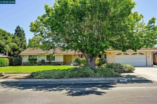 1162 Ridgewood Dr, Concord, CA, 94518 | Card Image