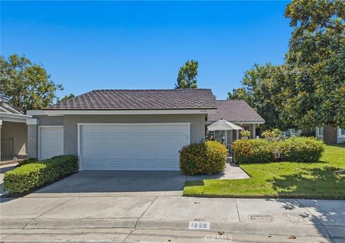 1228 Woodside Dr, Placentia, CA, 92870 | Card Image