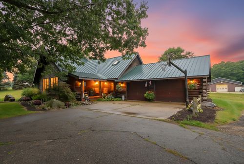 3310 26th St, Hopkins, MI, 49328-9738 | Card Image