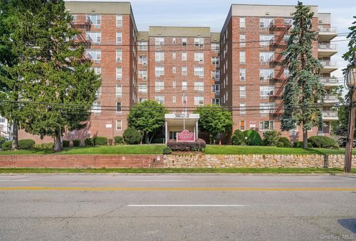 2f-125 Bronx River Road, Yonkers, NY, 10704 | Card Image