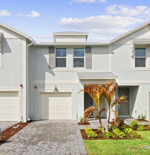 629 Salisbury Cir, Fort Pierce, FL, 34982-3990 | Card Image