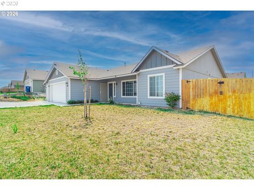2766 Thrush St, Umatilla, OR, 97882 | Card Image