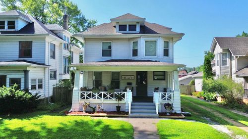 631 5th Ave S, Clinton, IA, 52732-4617 | Card Image