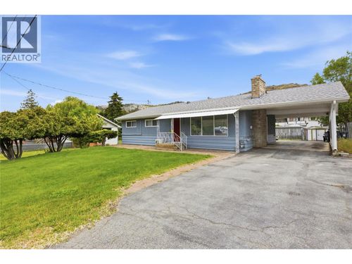 809 Main St, Okanagan Falls, BC, V0H1R4 | Card Image