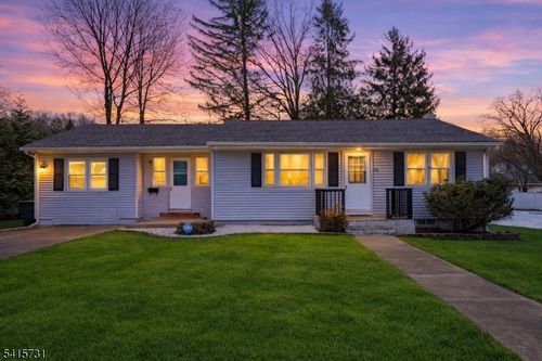 81 Jefferson Ave, Dover, NJ, 07801-1737 | Card Image