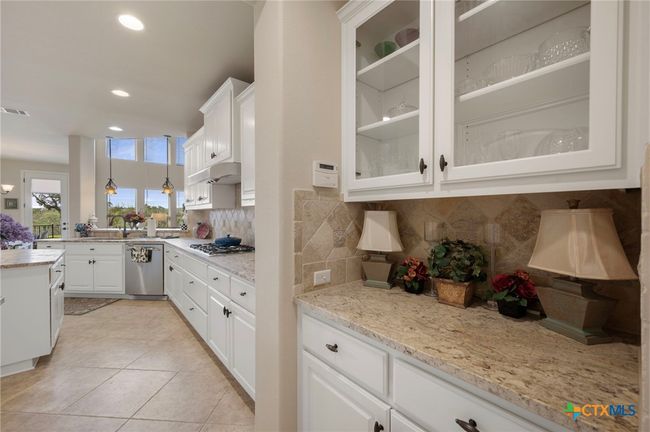 182 Emma Loop, House other with 4 bedrooms, 4 bathrooms and null parking in Austin TX | Image 13
