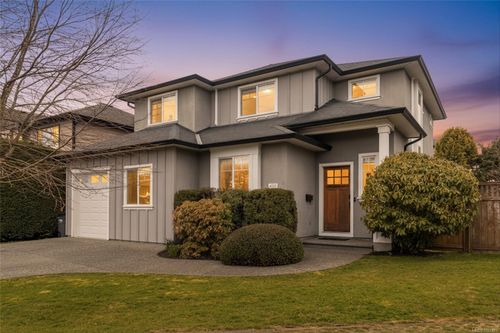 4039 Copperfield Lane, Victoria, BC, V8Z0A5 | Card Image
