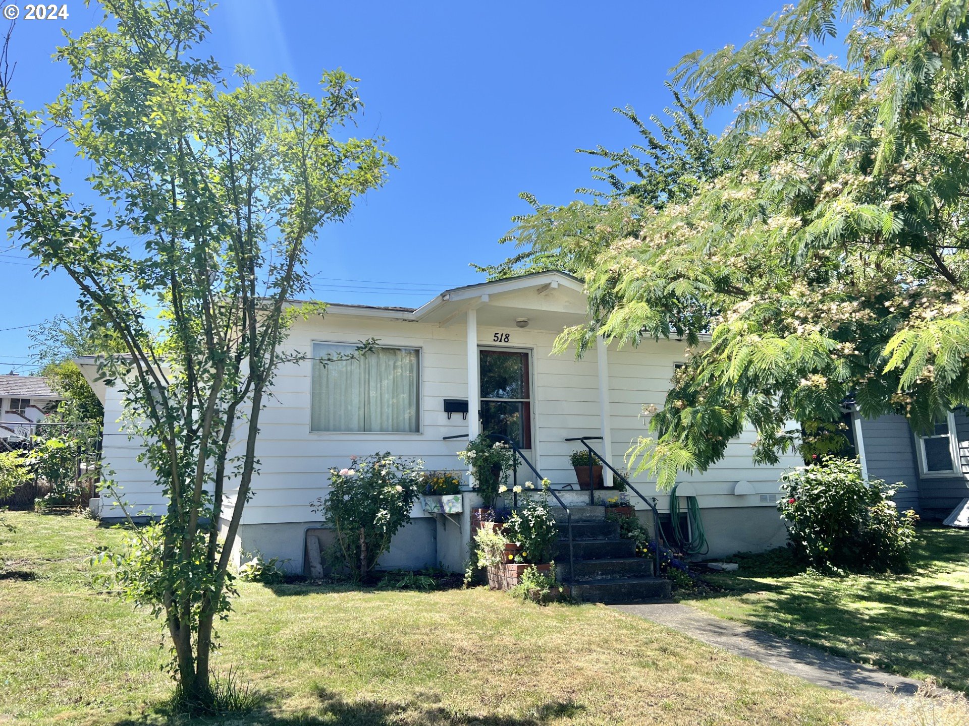 10th St, The Dalles, OR 97058