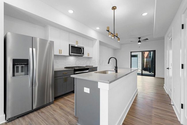12 - 1106 Oak St, Condo with 2 bedrooms, 3 bathrooms and null parking in Columbus OH | Image 11