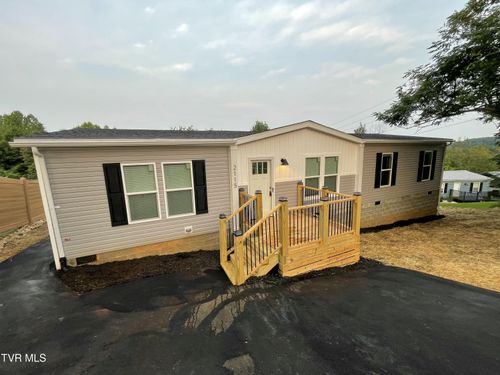 2115 Ramsey Ave, Kingsport, TN, 37665-1463 | Card Image