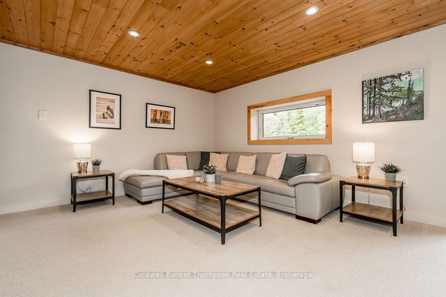 579 S Waseosa Lake Rd, House other with 3 bedrooms, 2 bathrooms and 10 parking in Huntsville ON | Image 31