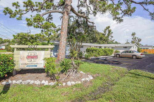 unit-3-2021 Pennsylvania Ave, ENGLEWOOD, FL, 34224-5579 | Card Image