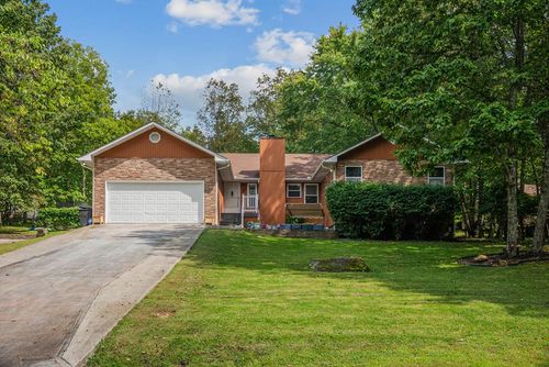 143 Rolling Green Dr, Crossville, TN, 38558-8757 | Card Image