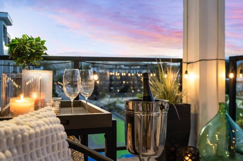 {{alt}} | Card Image