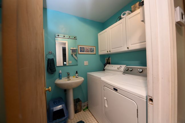 8 Candleview Dr, House other with 3 bedrooms, 3 bathrooms and 12 parking in Sherman CT | Image 25