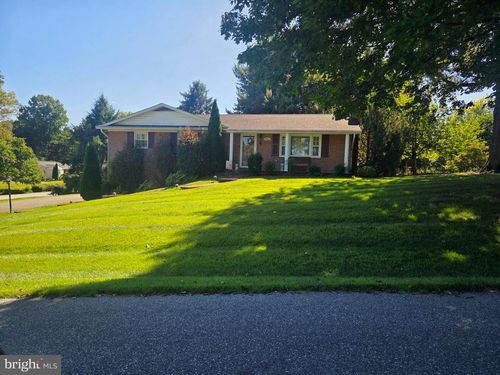 117 Greenwood Dr, HAGERSTOWN, MD, 21740-6729 | Card Image