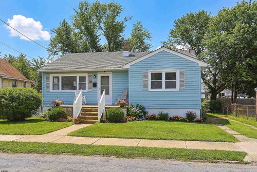 20 E Thompson Ave, Pleasantville, NJ, 08232-1138 | Card Image