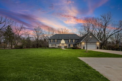 75 Ela Rd, Inverness, IL, 60067-4450 | Card Image