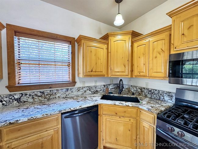 20413 Allen Rd, House other with 2 bedrooms, 2 bathrooms and null parking in Tahlequah OK | Image 34