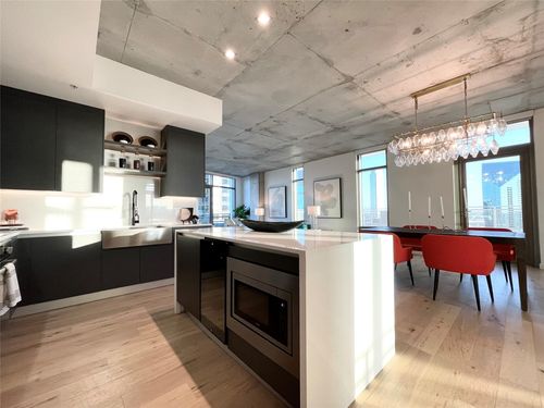 apt-2812-1801 N Pearl St, Dallas, TX, 75201-2999 | Card Image