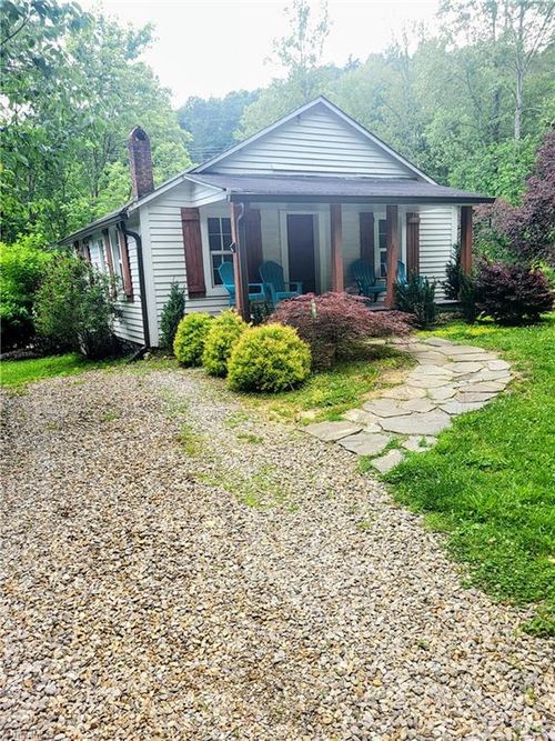 3273 N Old Nc Highway 16, Millers Creek, NC, 28651-8568 | Card Image