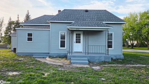 206 E Perry Street, Jefferson, IA, 50129 | Card Image