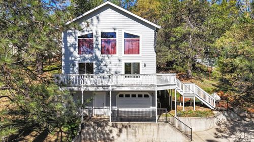 17296 Oscar Dr, Grass Valley, CA, 95949-7303 | Card Image