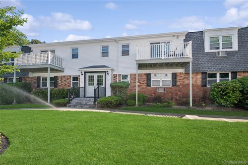 49-260 Waverly Ave, Patchogue, NY, 11772-2155 | Card Image