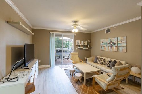 apt-201-6559 Emerald Dunes Dr, West Palm Beach, FL, 33411-2773 | Card Image