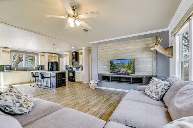 604 County Road 136 A, House other with 4 bedrooms, 2 bathrooms and null parking in Kingsland TX | Image 5