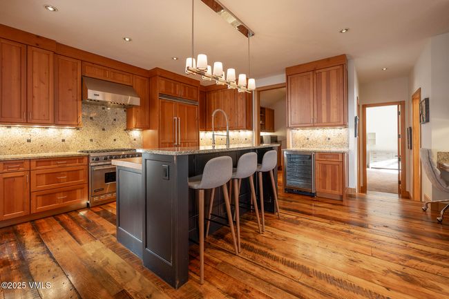 2665 Bald Mountain Rd, Home with 4 bedrooms, 5 bathrooms and null parking in Vail CO | Image 11