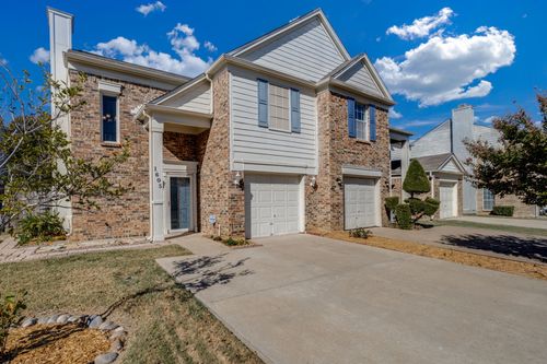 1605 Beach Ln, Arlington, TX, 76014-3400 | Card Image