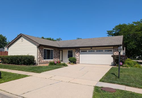 1 Oak Meadow Ct, Streamwood, IL, 60107-1920 | Card Image