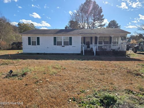 2825 E Old Spring Hope Rd, Nashville, NC, 27856-9390 | Card Image