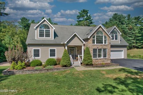 176 Oak Ridge Dr, Milford, PA, 18337-9451 | Card Image
