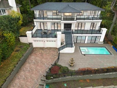 863 Younette Dr, House other with 7 bedrooms, 5 bathrooms and 4 parking in West Vancouver BC | Image 2