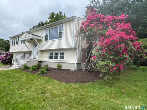 210 Cloudland Rd, North Haven, CT, 06473-4010 | Card Image