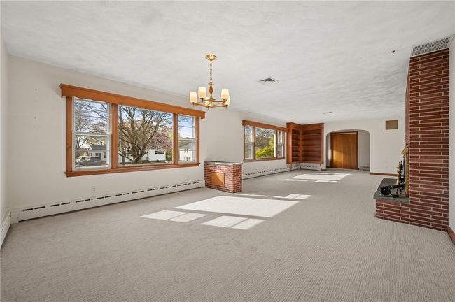 21 Top St, House other with 3 bedrooms, 3 bathrooms and 8 parking in Westerly RI | Image 9