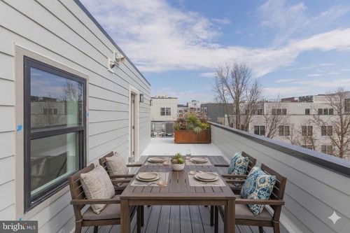 8-1012 17th Pl Ne, WASHINGTON, DC, 20002-7617 | Card Image