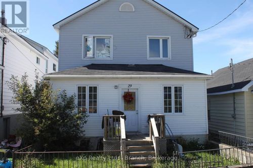 29 Woods St, Kirkland Lake, ON, P2N3B7 | Card Image