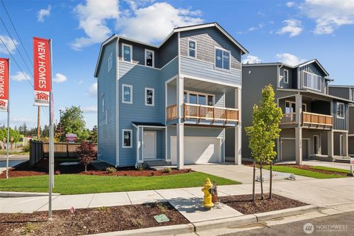18506 Se 271st Court, Covington, WA, 98042 | Card Image