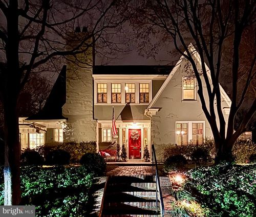 3902 Aspen St, CHEVY CHASE, MD, 20815-5061 | Card Image