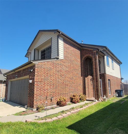 6468 Regina Dr, Fort Worth, TX, 76131-1225 | Card Image
